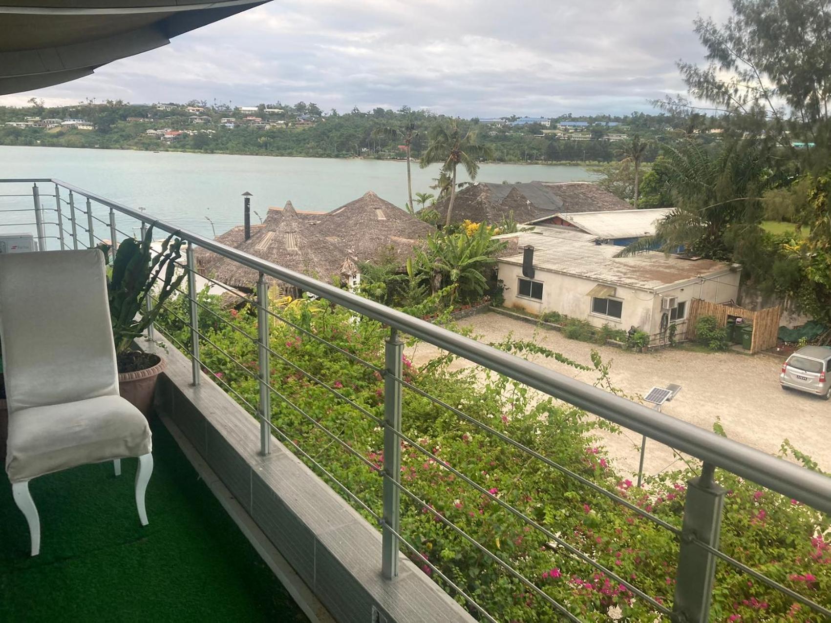 Crystal Beach Hotel Port Vila Eksteriør bilde