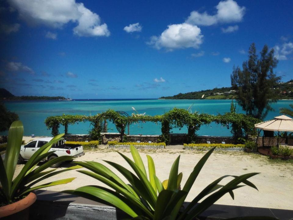 Crystal Beach Hotel Port Vila Eksteriør bilde